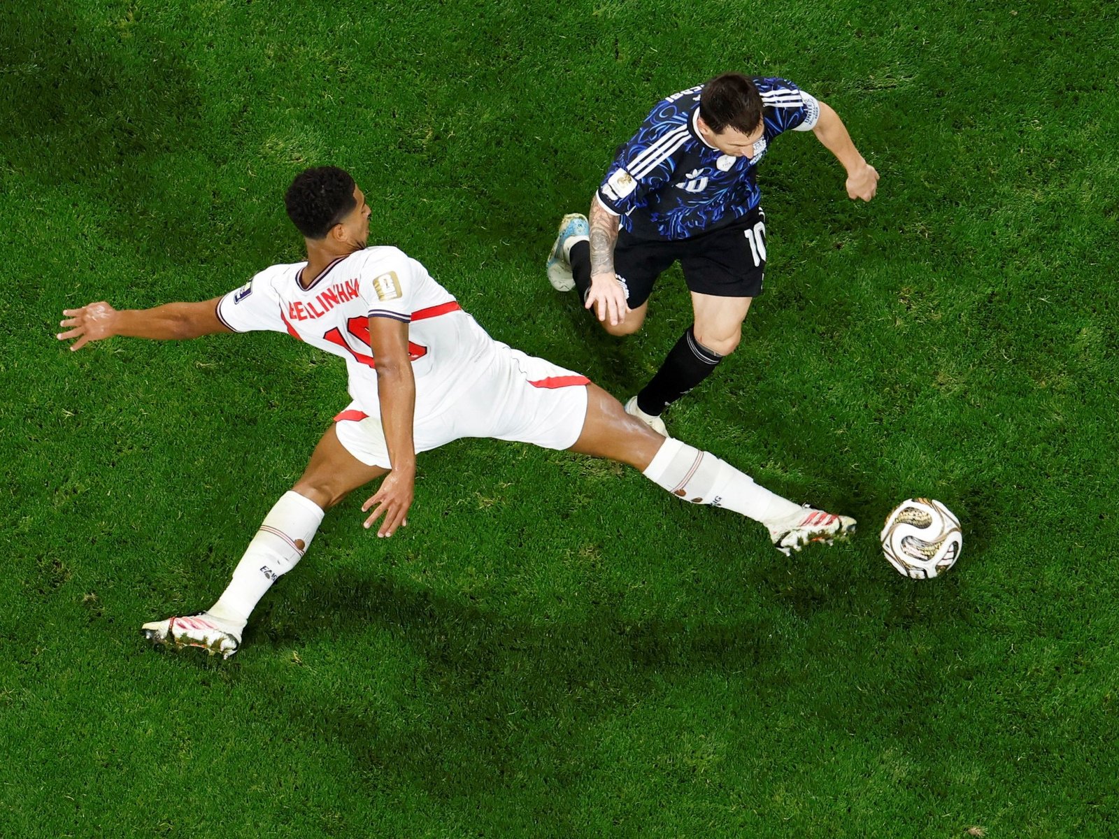 ¿por qué se vieron tantos jugadores con las medias cortadas?