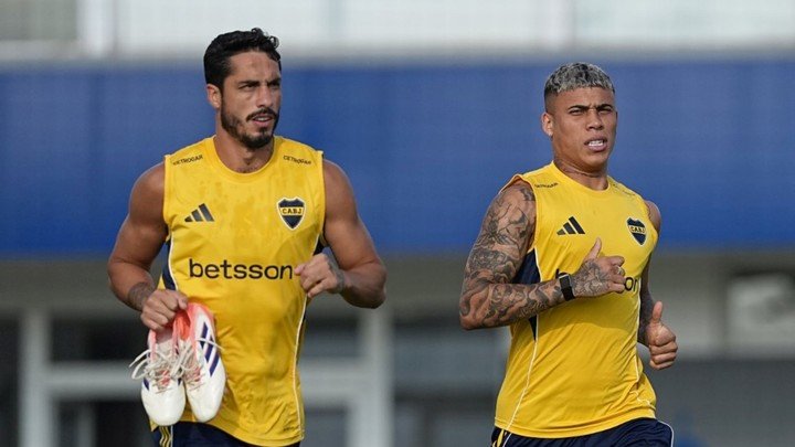 Figal y Costa vienen de jugar juntos en Paraguay. Di Lollo y Pellegrino, mientras tanto, están lesionados (Prensa Boca).