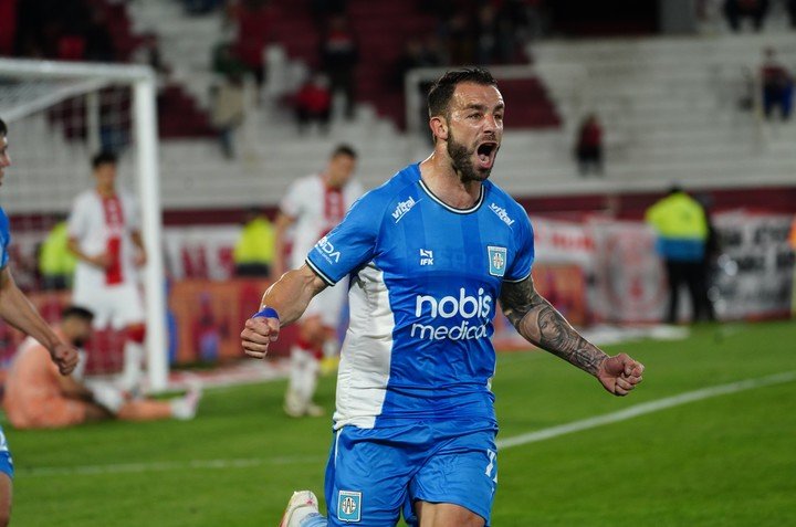 Hesar igualó, también de penal
(foto Marcelo Carroll).