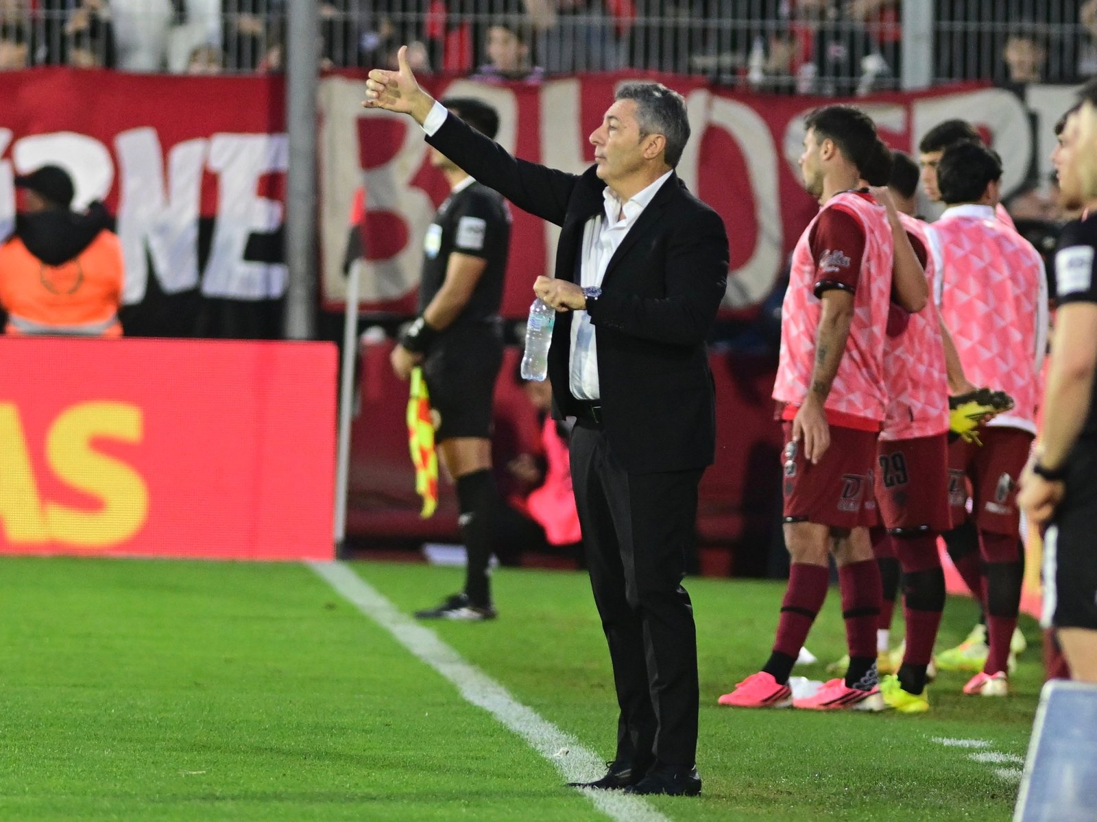 a qué hora juegan, formaciones y cómo ver el partido