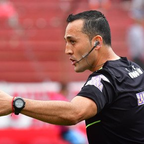 Espinoza, parado por "farmear aura": el comunicado de la Dirección de Arbitraje que desató la polémica con el juez