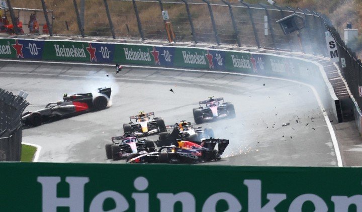 Foto: REUTERS/Jakub Porzycki
