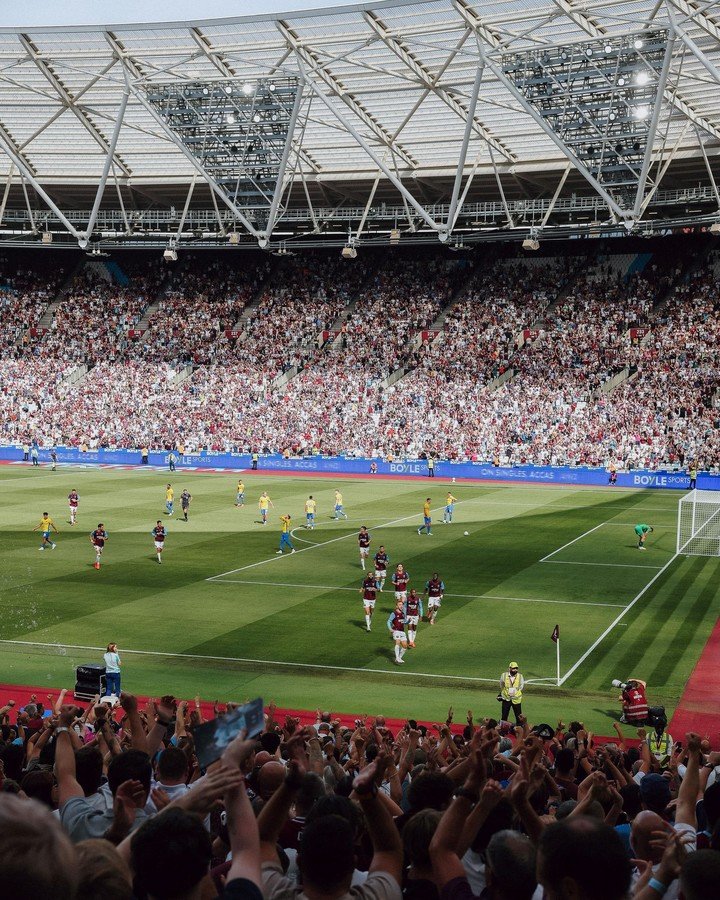 West Ham ganó con doblete del Taty Castellanos.
