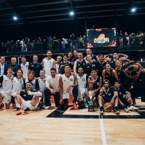 Video: Duki inauguró su cancha de básquet con Campazzo, Nocioni, Scola influencers y mucho show