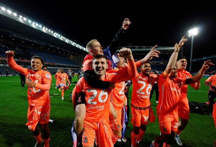 Coventry City volverá a participar en la Premier League después de un cuarto de siglo en las categorías de ascenso. Foto: Jason Cairnduff / Action Images via Reuters.
