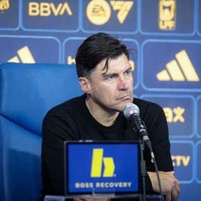 Cacique Medina, tras la derrota ante Boca: "Este partido fue el más flojo de los tres" y la ausencia de Muslera