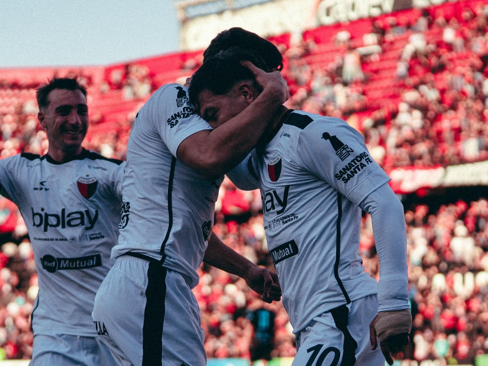 Colón y Godoy Cruz ganaron y dieron otro paso hacia el Reducido :: Olé