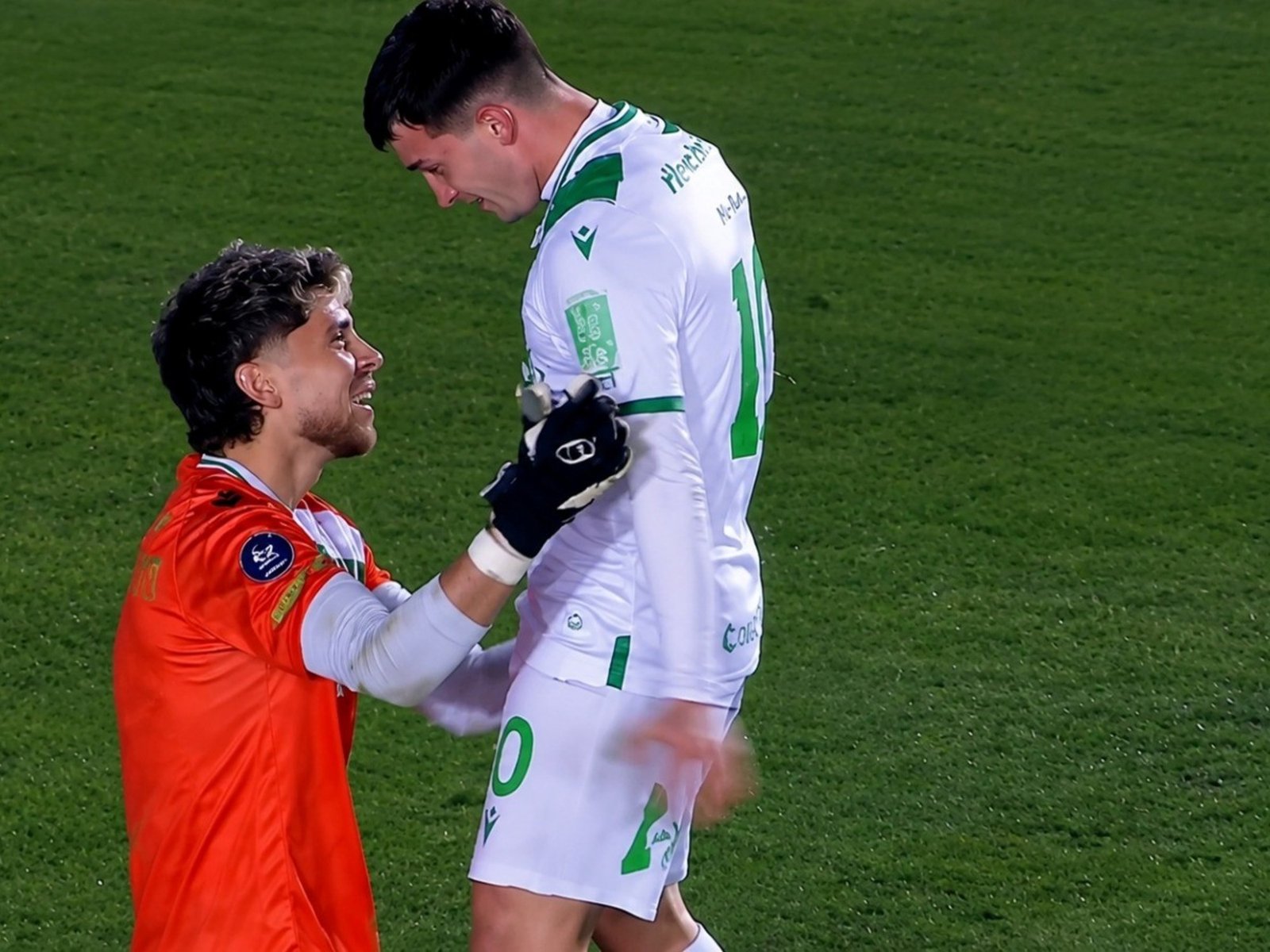 Con Sanguinetti figura en los penales, Banfield tachó a Midland y está en cuartos de Copa Argentina :: Olé