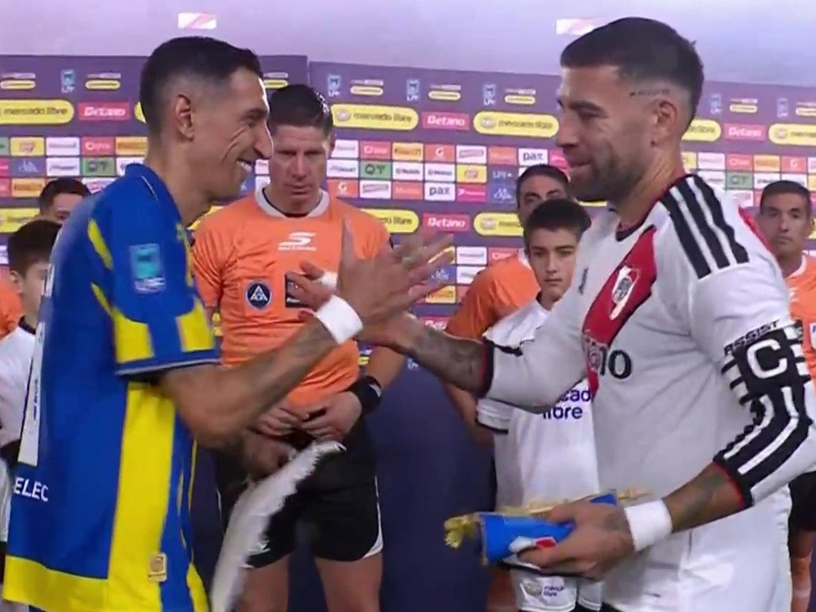 Di María: cómo se sintió enfrentar a Otamendi y el pibe que "si hacía ese gol lo vendíamos al Real Madrid" :: Olé