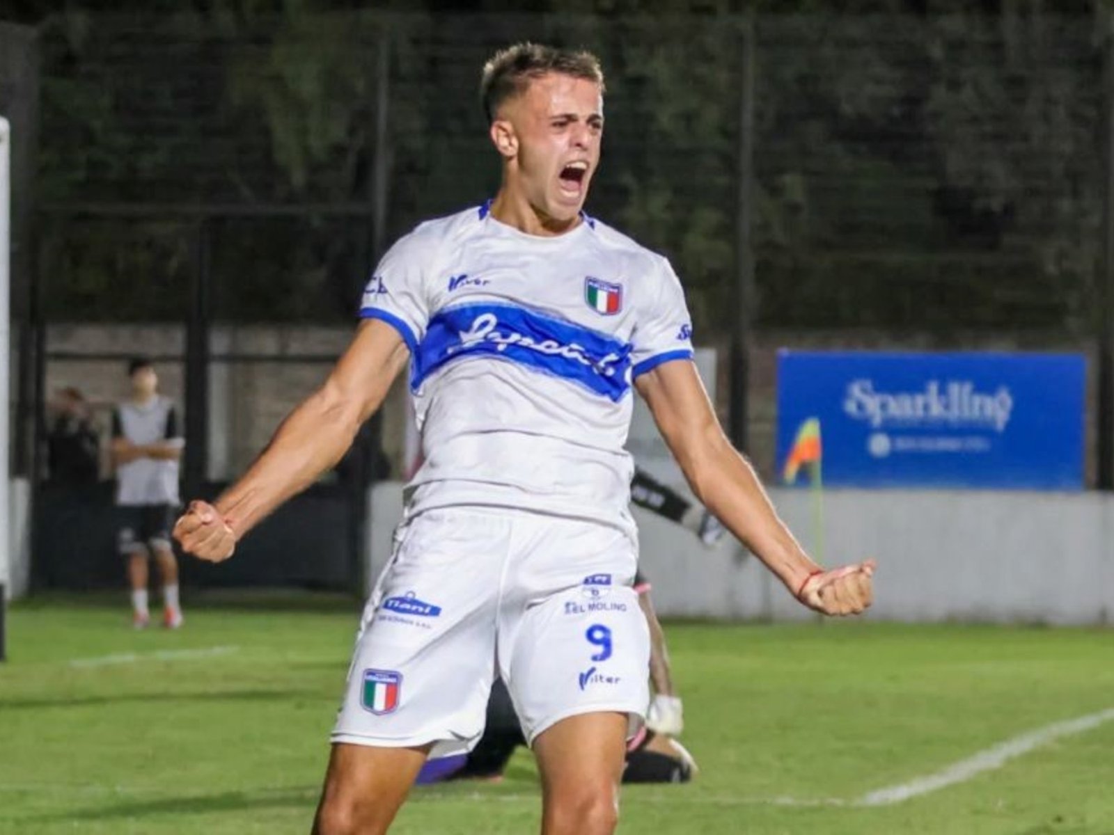 El goleador de Sportivo Italiano, con Olé: "Queremos ir a por todo" :: Olé