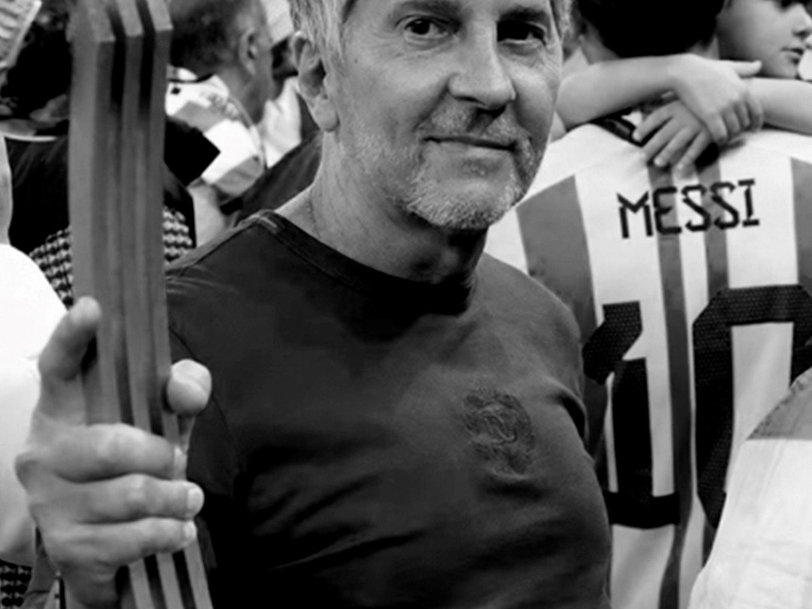 El homenaje del fútbol argentino a Jorge Messi: brazalete negro y minuto de silencio en todas las canchas :: Olé