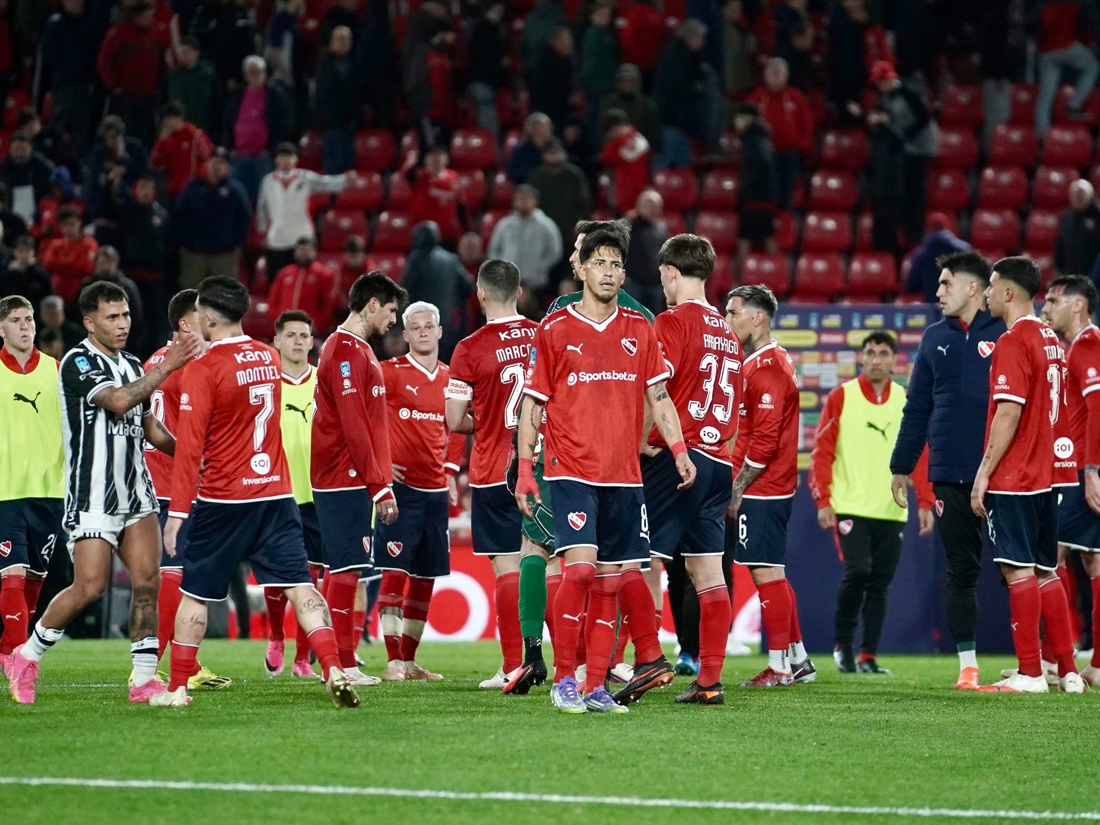 El uno por uno de Independiente en la durísima derrota ante Gimnasia de Mendoza :: Olé