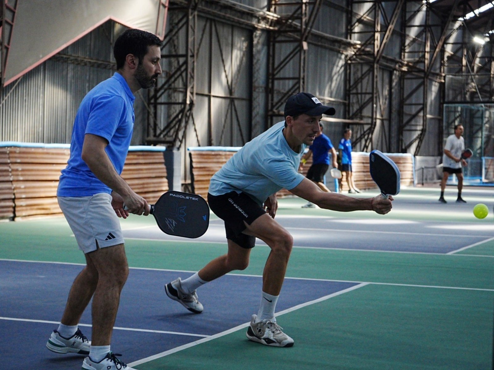 Es psicólogo, jugará el Mundial de pickleball para Argentina y vende rifas para poder viajar a Vietnam