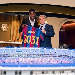 Barcelona: Laporta reapareció para la presentación de un refuerzo