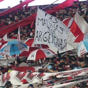 El semáforo del Monumental: ovación a Almada y silbidos para Coudet