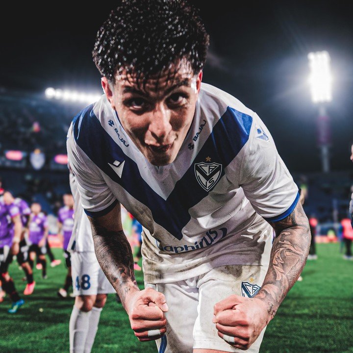 Thiago Silvero, de Vélez.