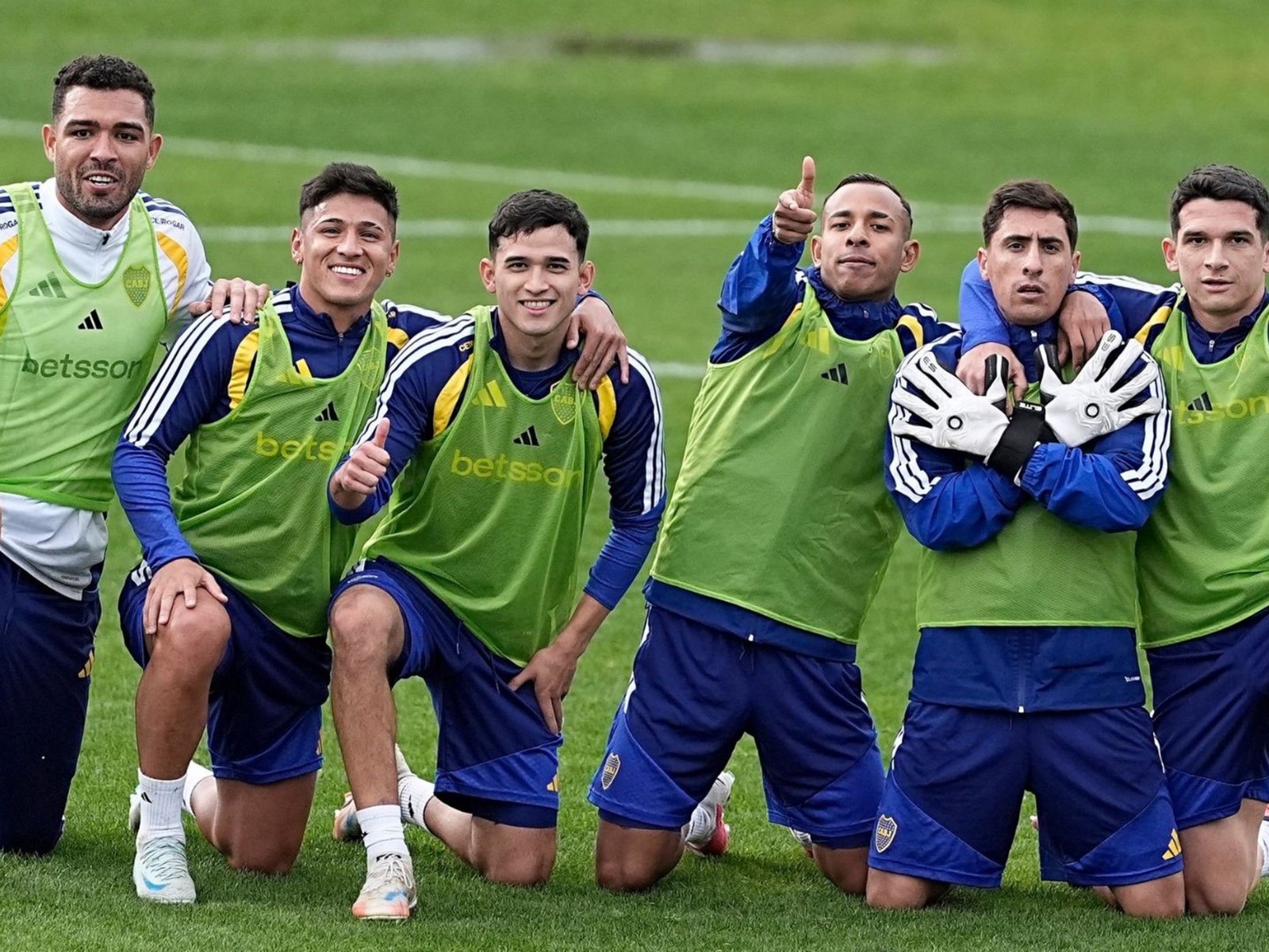 La buena chance en las tablas que tendrá Boca ante Racing tras los resultados del sábado :: Olé