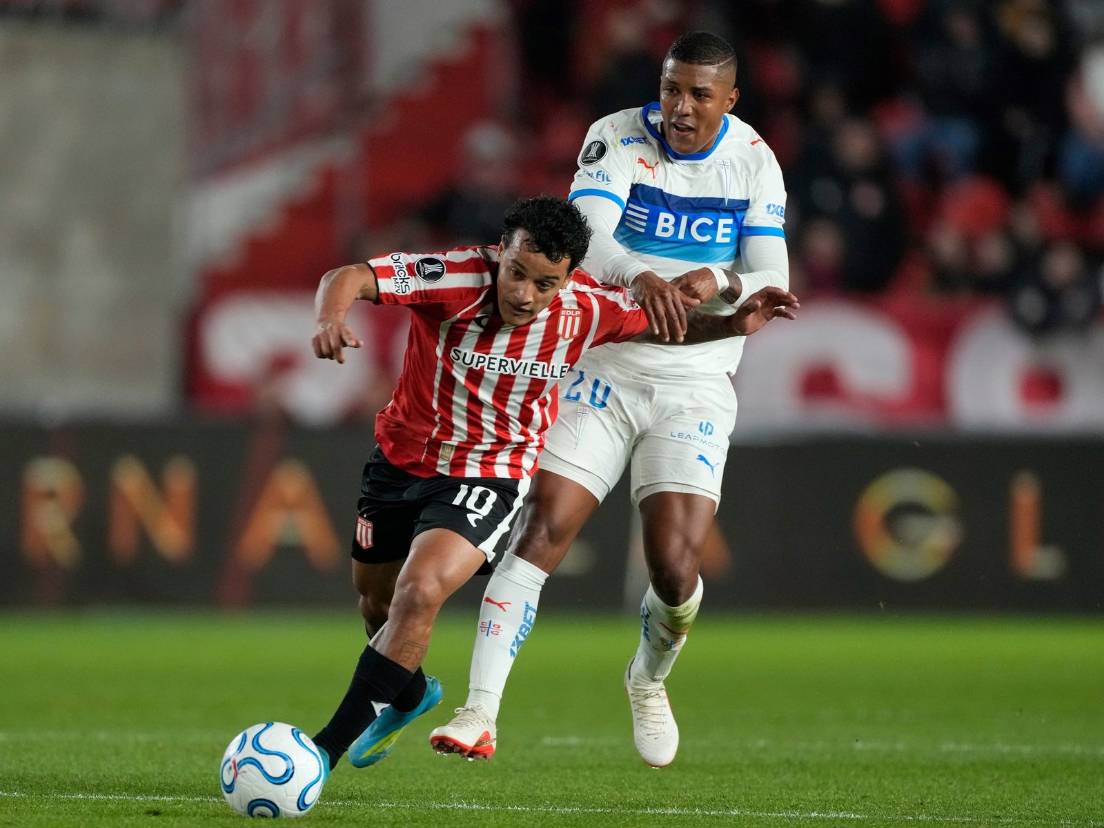 La lesión de Tiago Palacios: ¿cuándo podrá volver a jugar? :: Olé