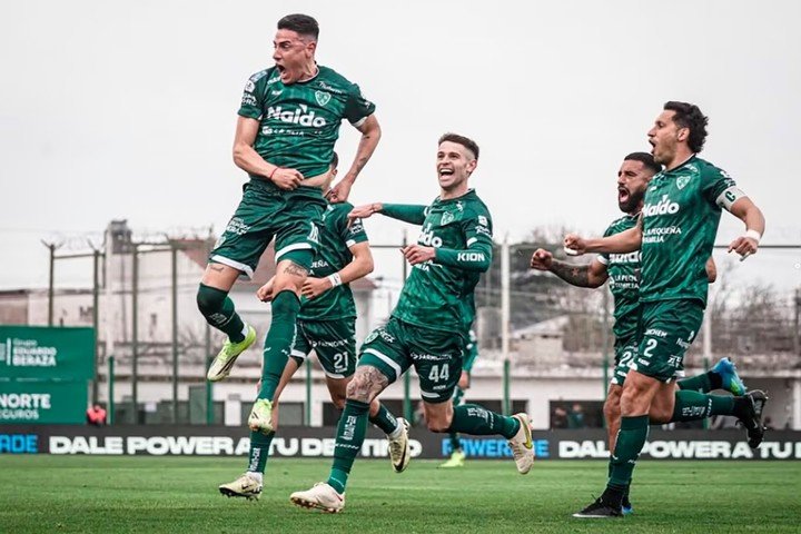 Sarmiento le ganó a Independiente Rivadavia.