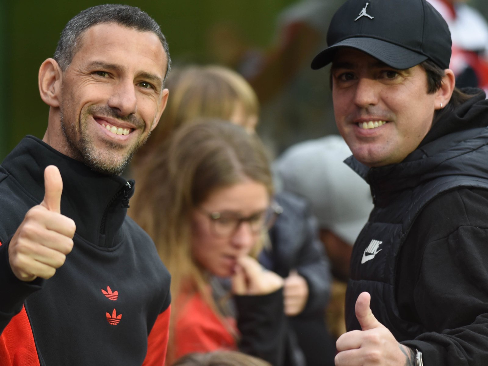 Maxi Rodriguez con Olé: “Con Messi siempre hablamos un poquito de Newell’s” :: Olé