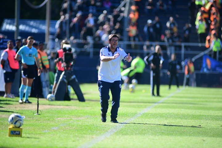 Berti, con Bielsa como mentor pero con su propio libreto. Foto: Ramiro Gomez / Mendoza