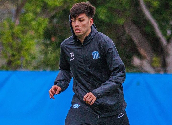 Leonel Pérez entró en el ST ante Banfield y tendría su primera oportunidad de inicio. Foto: Prensa Racing