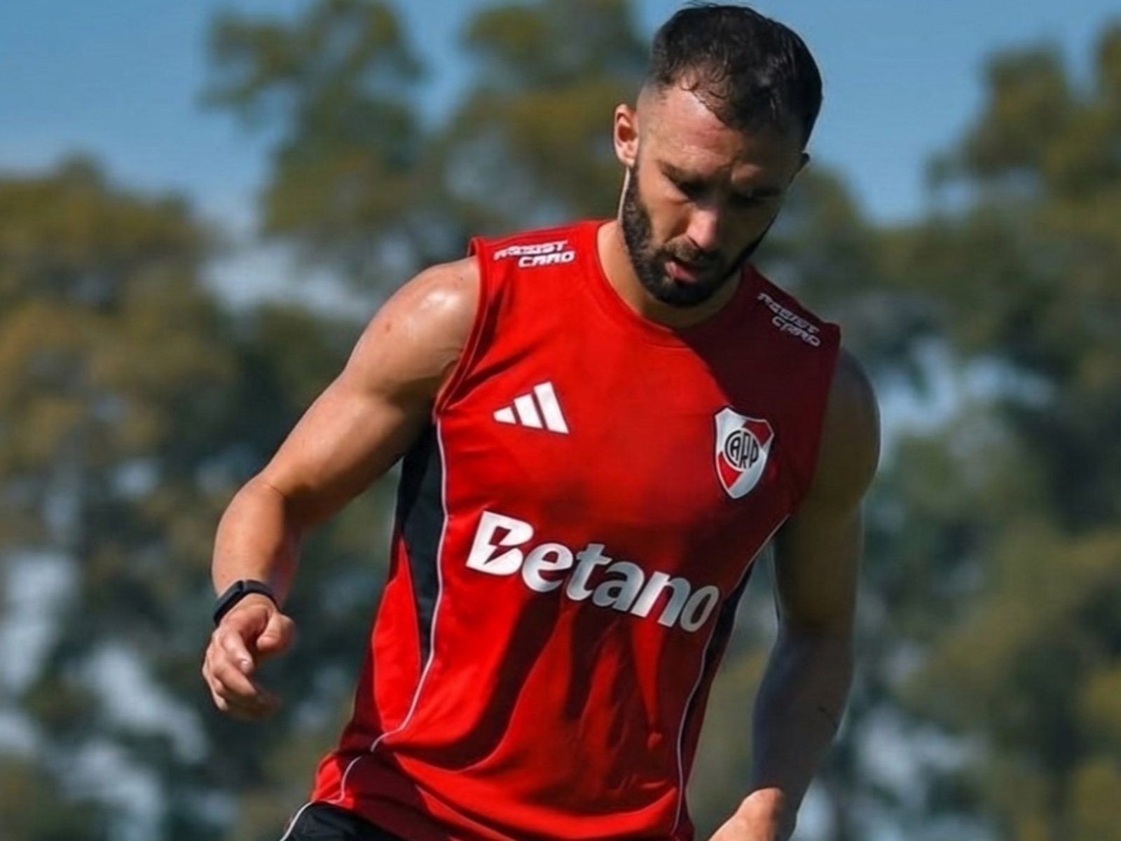 Pezzella se despidió de River con un emotivo posteo :: Olé