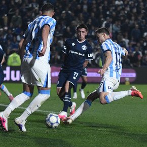 Racing intenta pero sigue empatando con Independiente Rivadavia 
