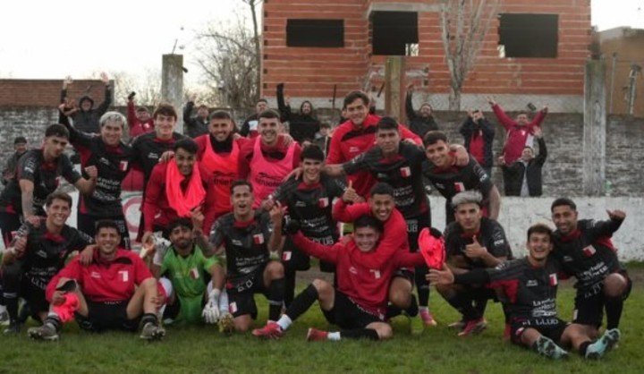 El festejo del Lobo en General Rodríguez. (Foto: Instagram @cdsjuprensa)