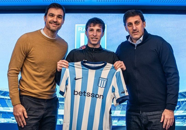 Hace algunas semanas, Baltasar renovó su contrato con Racing hasta fin de 2029. Foto: Prensa Racing.