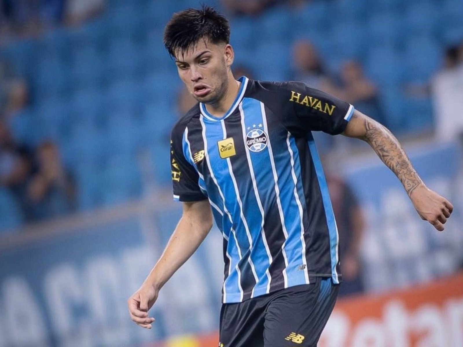 Racing acordó la llegada de su quinto refuerzo :: Olé