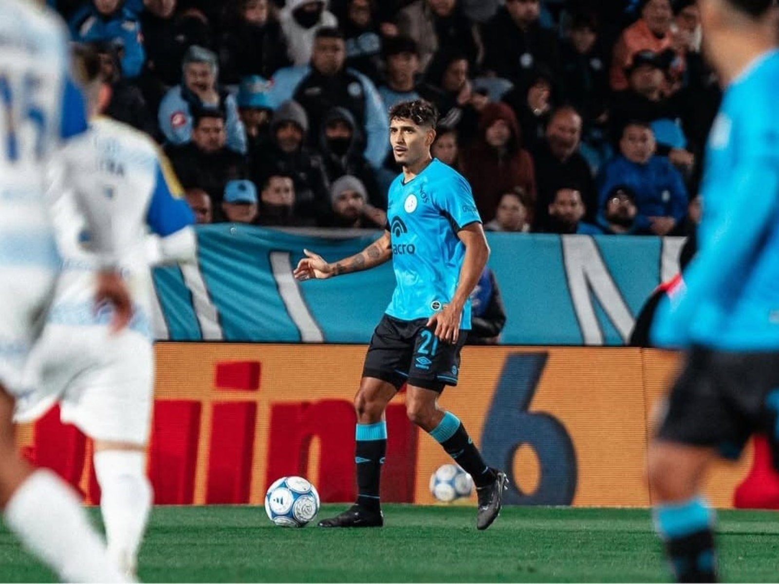 Racing sondeó a un volante de Belgrano :: Olé