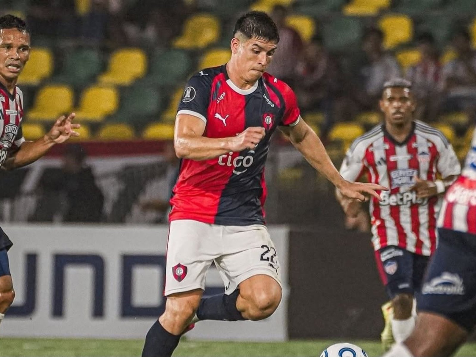 Racing tendrá a su sexto refuerzo :: Olé