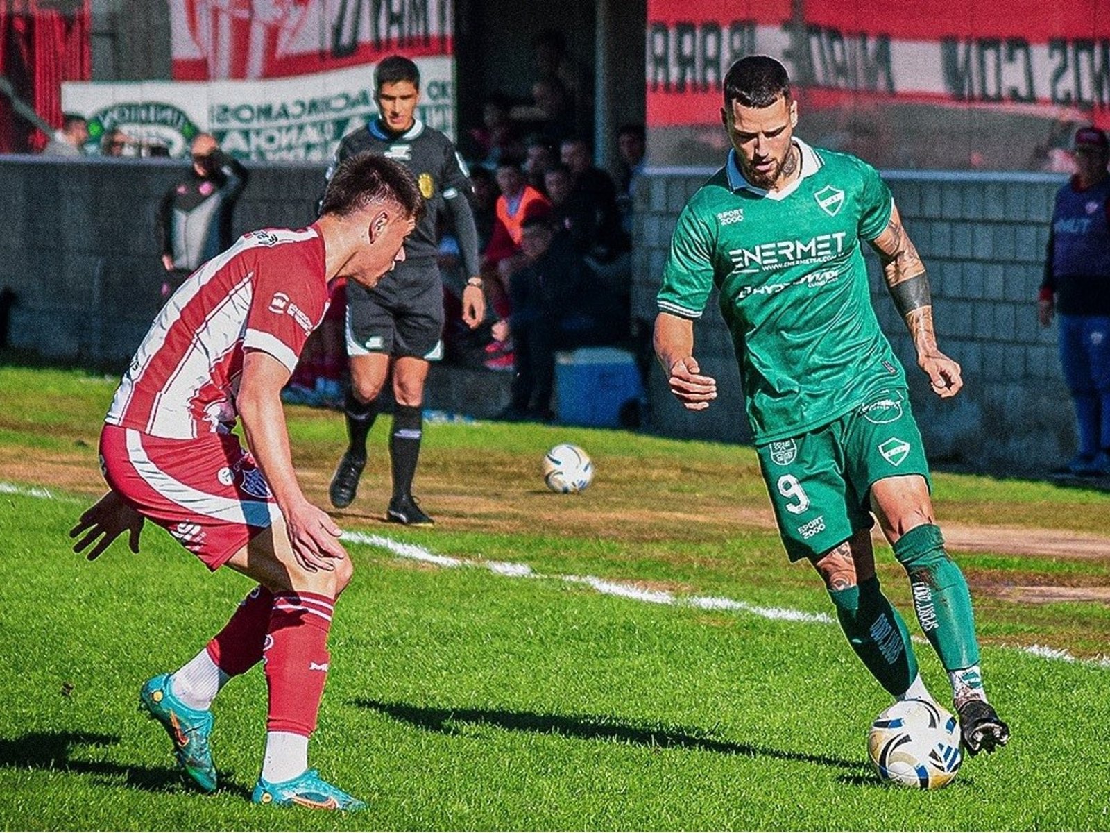 Talleres de Escalada igualó y la Primera B tiene dos punteros :: Olé