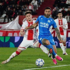 Huracán empató con el último y estalló el Ducó