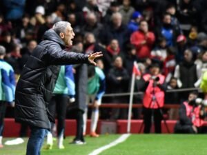 Vojvoda bajó a dos futbolistas de la convocatoria contra Banfield :: Olé
