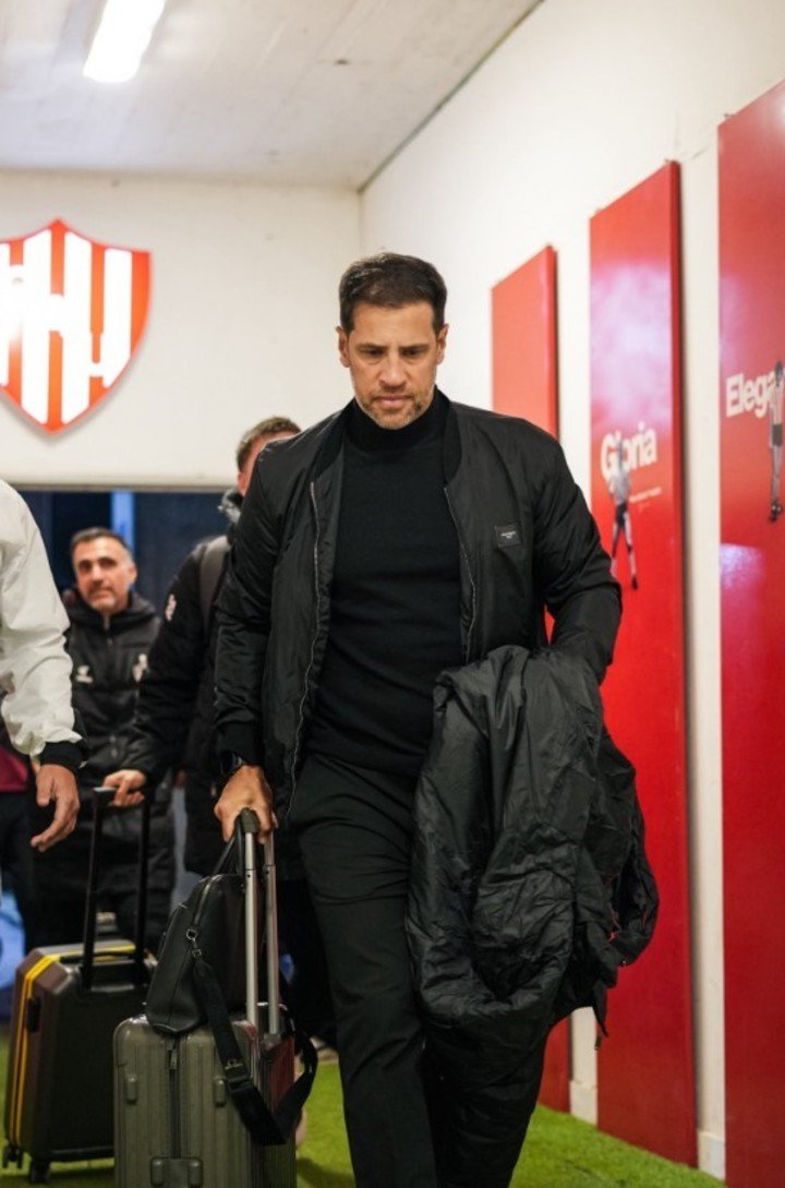 Sebastián Domínguez, DT de Central Córdoba. (@cacc_sde)