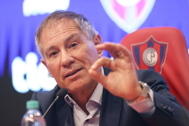 Ariel Holan dejó su cargo en Cerro Porteño. Foto: EFE / Juan Pablo Pino.