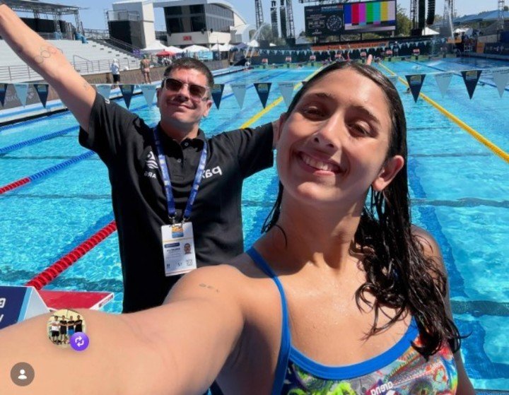 Agostina Hein, feliz por su rendimiento en el prestigioso torneo Pan Pacific de natación, en Estados Unidos.