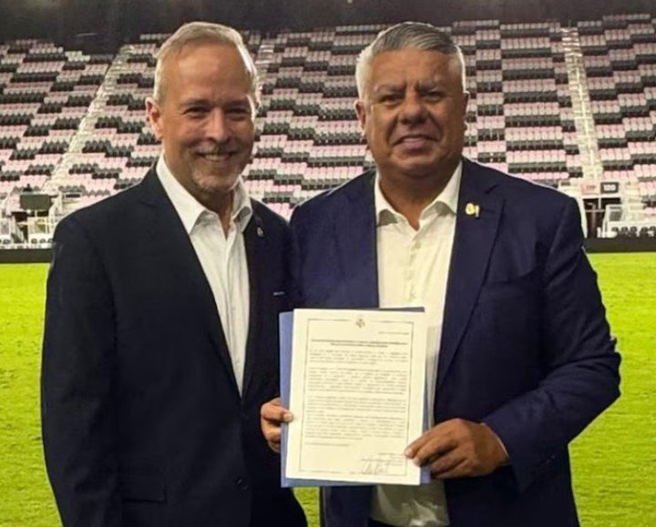 Tomás Regalado, el "embajador" de AFA en Estados Unidos, junto a Claudio "Chiqui" Tapia.