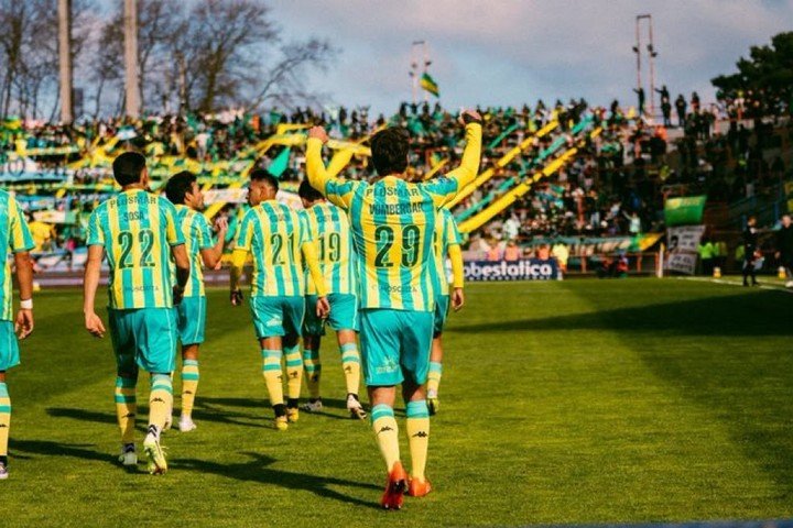 Aldosivi le ganaba a Unión, pero terminó cayendo 3-1.