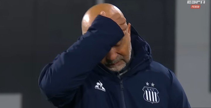 El ciclo del pelado arrancó con el pie izquierdo.