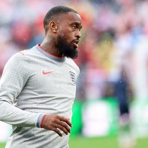 El futbolista inglés Ivan Toney fue acusado de agresión tras un incidente en Londres