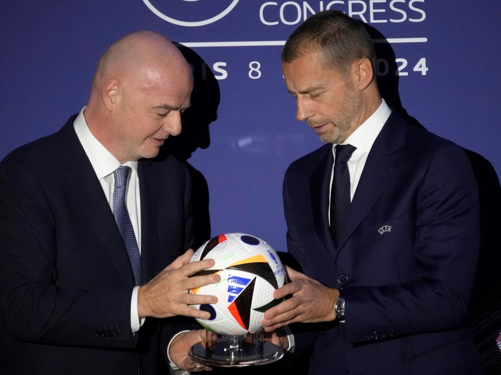 el presidente de la FIFA junta fuerzas en Marruecos, las sedes del Mundial 2026 reclaman y una cumbre puede definir su futuro