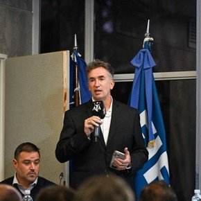 El anuncio de Beligoy: el VAR semi automático aparecería en la temporada 2027