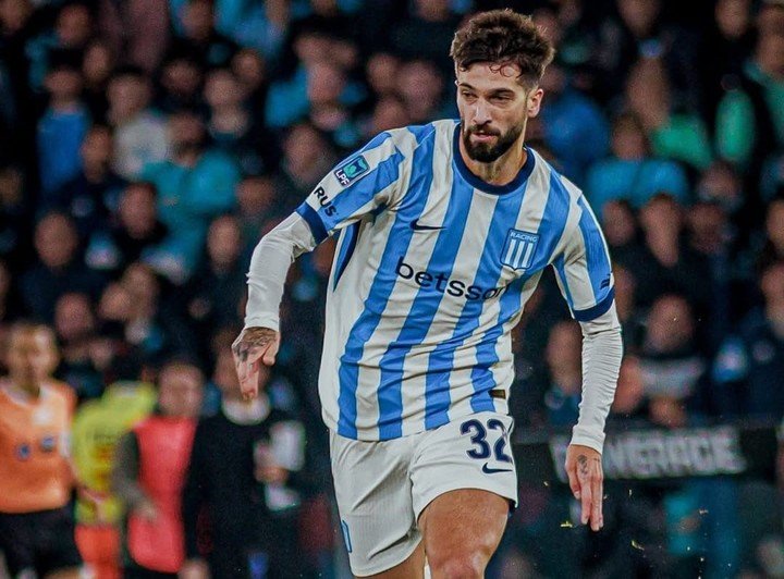 El delantero jugó los cinco partidos del Clausura, cuatro de arranque. Foto: Prensa Racing.