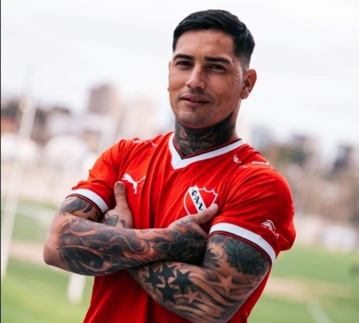 Ezequiel Chimy Ávila ya es jugador de Independiente. (Prensa CAI)