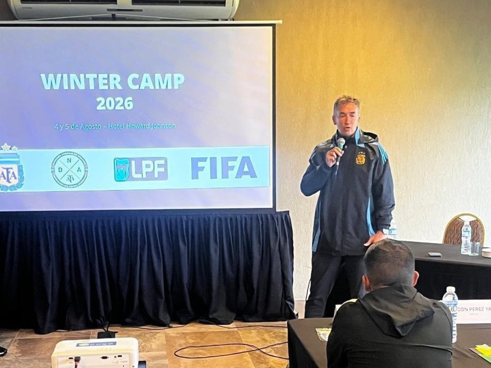 los árbitros de AFA realizan un Winter Camp antes de la etapa decisiva del fútbol argentino