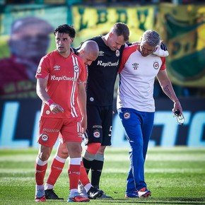 Ruso Rodríguez, el nuevo guardián de Banfield tras su recuperación