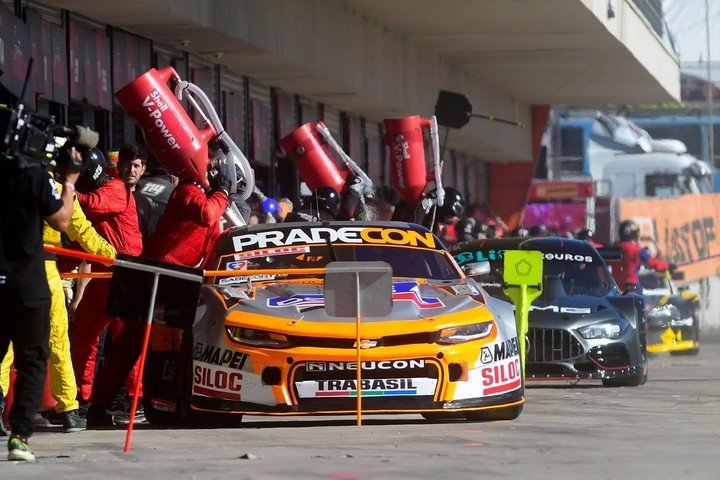 La detención en boxes será obligatoria para cargar combustible y no permitirá cambiar neumáticos.
(@actcargentina en IG).